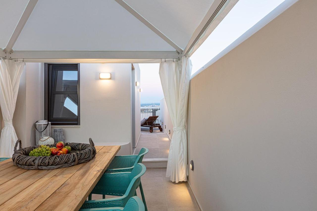 V77 Seafront Suites Rethymnon Exterior foto