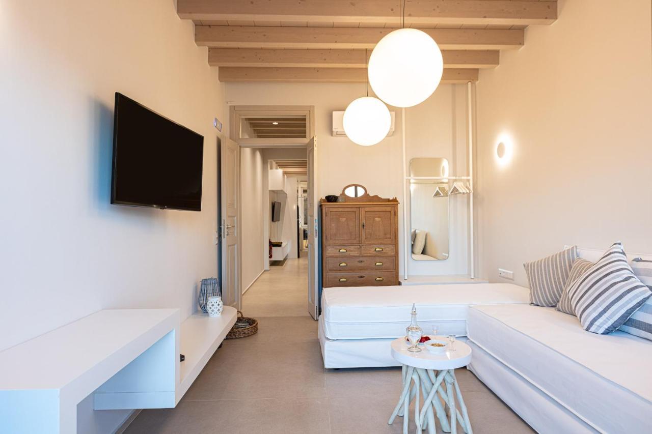 V77 Seafront Suites Rethymnon Exterior foto