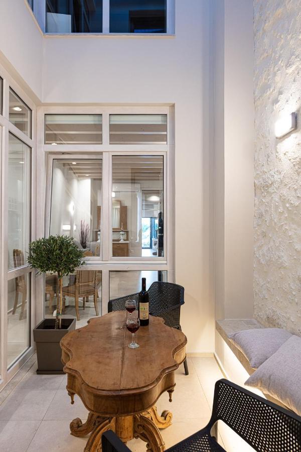 V77 Seafront Suites Rethymnon Exterior foto
