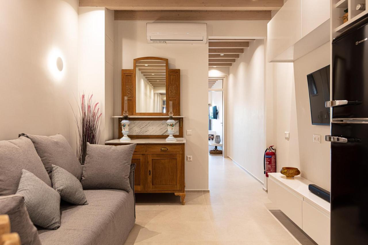 V77 Seafront Suites Rethymnon Exterior foto